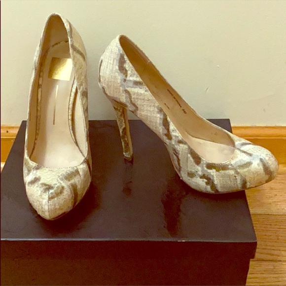 Dolce Vita Shoes - Dolce Vita Beamer Natural Snake Leather Heels Sz 9